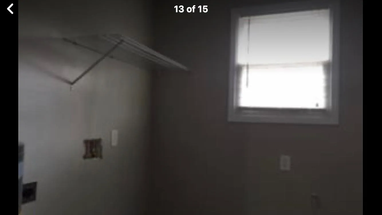 1901 Oglesby Dr NW — Photo 2
