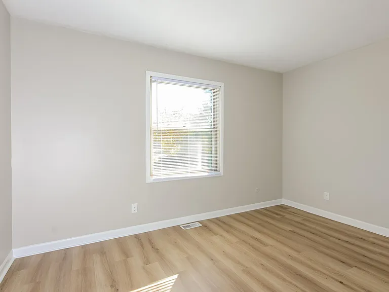 5291 Villa Ct — Photo 16
