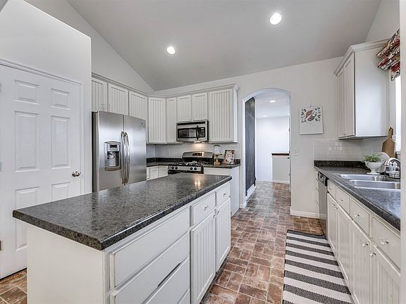 5th image of 10714 S Ozarks Dr