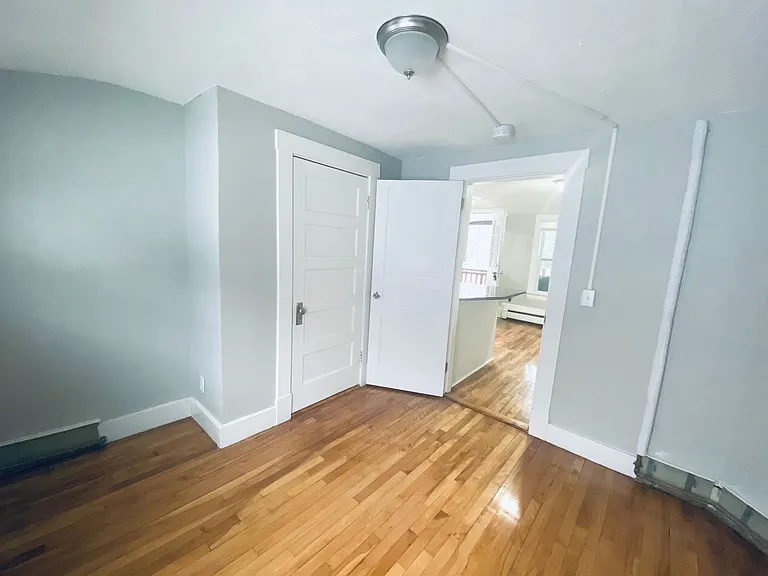 38 Water St — Photo 11