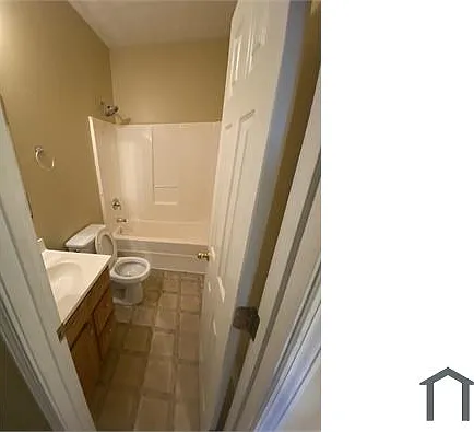 1044 White Oak Ave SW #A — Photo 14