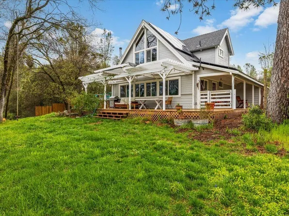 17610 Shoshoni Trail Ct, Nevada City, CA 95959