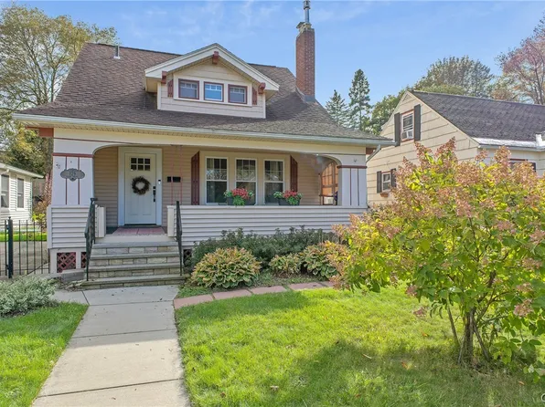 129 Vieau Dr, Syracuse, NY 13207
