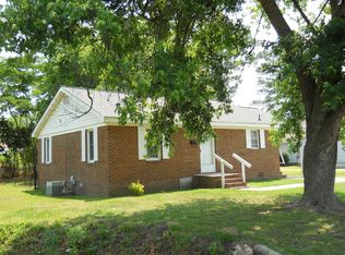 4211 Pitt St, Ayden, NC 28513