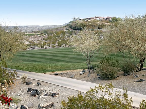 GOLF VIEW!