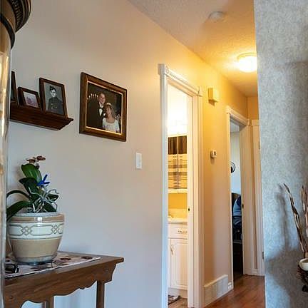 5th image of 35 Clarewood Cres