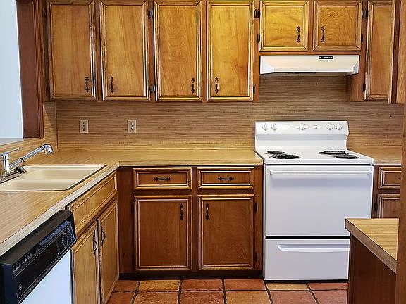 4th image of 2008 Ash Cir