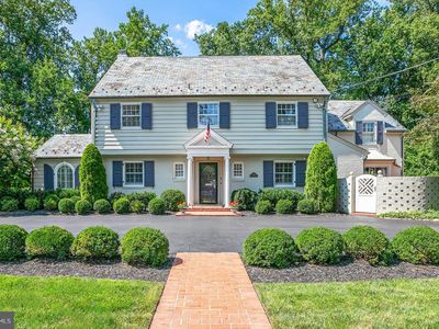 8126 Kerry Ln, Chevy Chase, MD, 20815