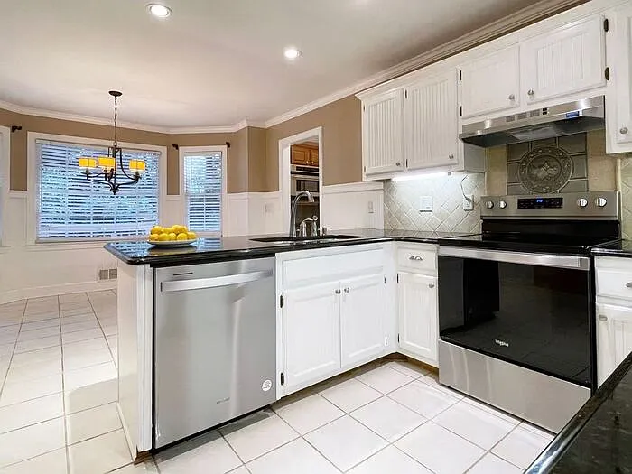 811 Mitsy Ridge Dr — Photo 18