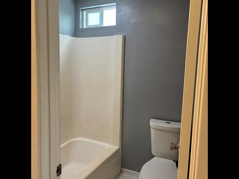 313-2 Bolivar Ave — Photo 23
