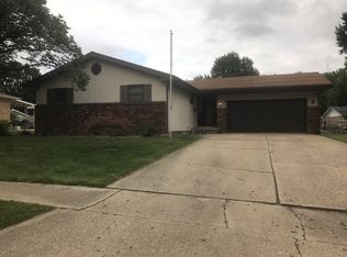 2428 Tamaroa Trl, Springfield, IL 62702