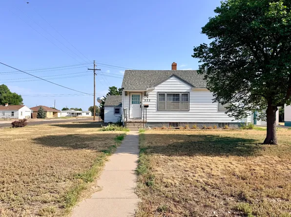 322 W 9th St, Goodland, KS 67735