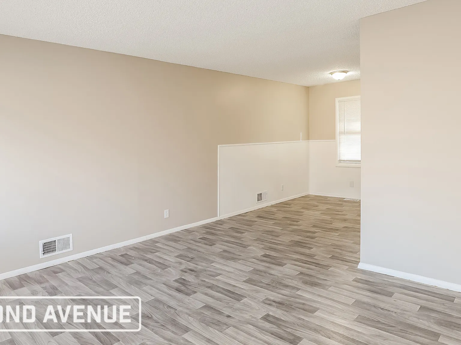3 bed, 2.0 bath, 1564 sqft, $1,350 — Photo 3