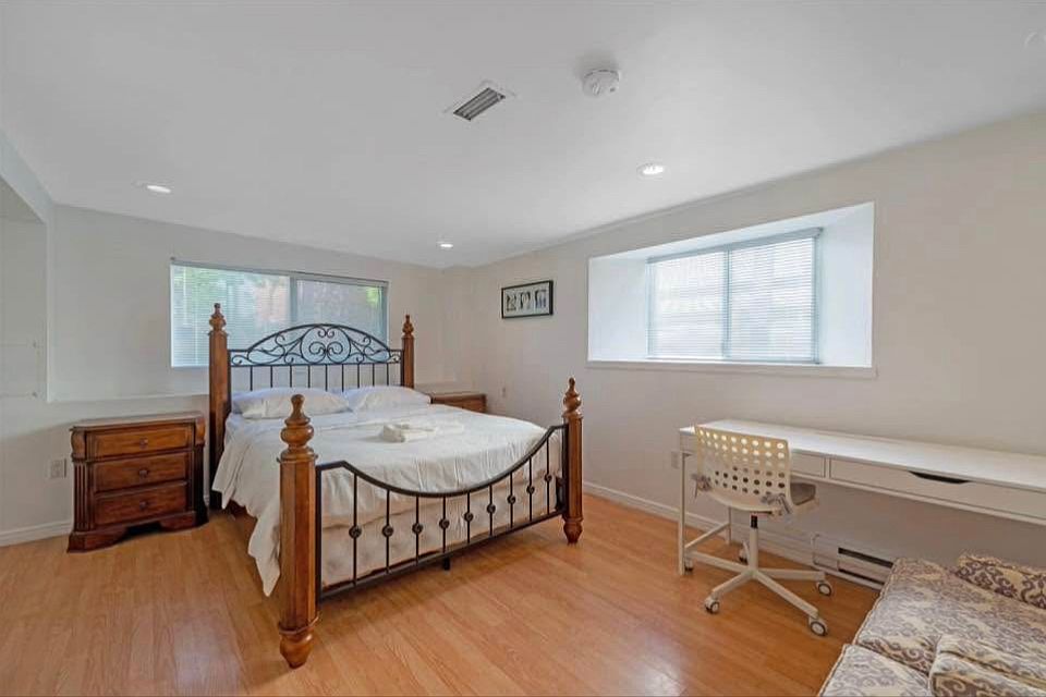 1st image of 2085 W 45th Ave