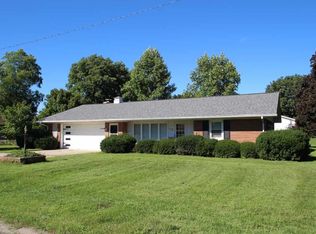 302 Colonial Ln, North Manchester, IN