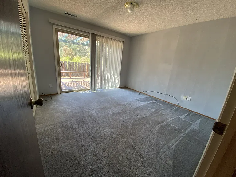 955 Page Dr — Photo 9