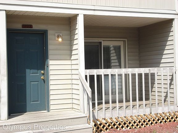 5th image of 1720 N Lincoln St