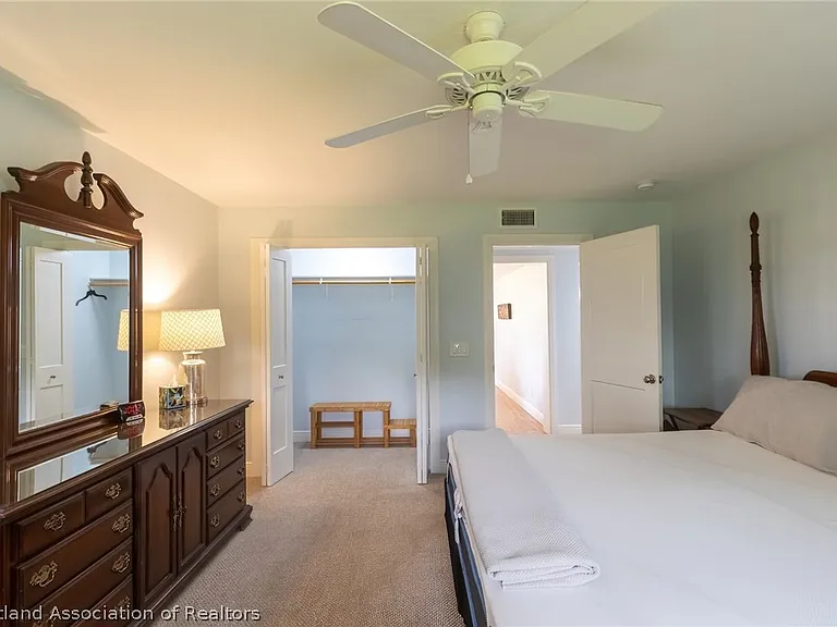 102 Squirrel Point — Photo 23