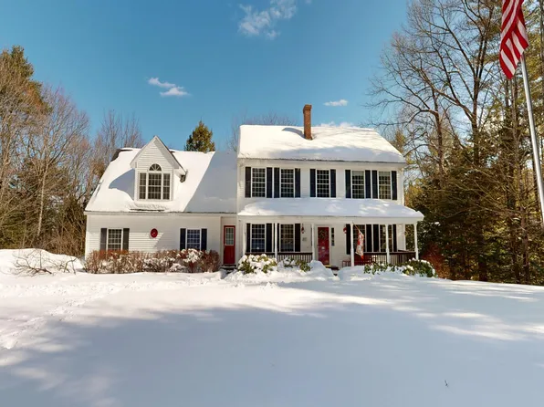 26 Hemlock Lane, New Gloucester, ME 04260