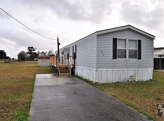 3rd image of 311 Blakefield Dr