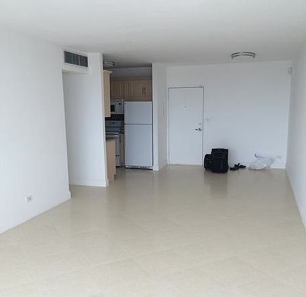 3rd image of 7441 Wayne Ave APT 14K