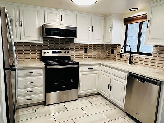 3rd image of 507 Burns St