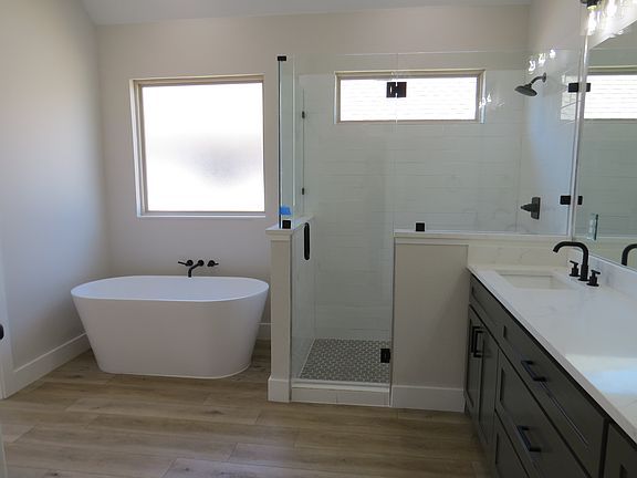 4th image of 107 Prairie Meadow Ln