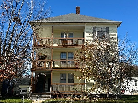 2nd image of 219 Charlton St