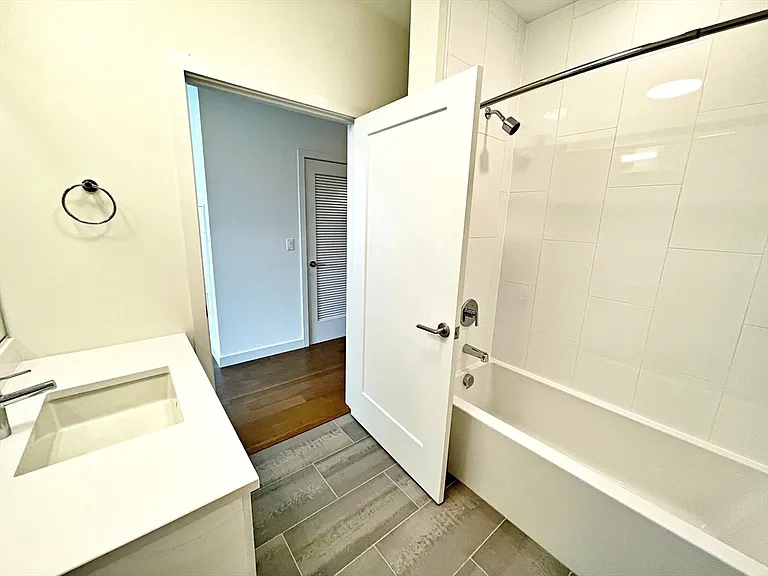 45 Lewis St #518 — Photo 18
