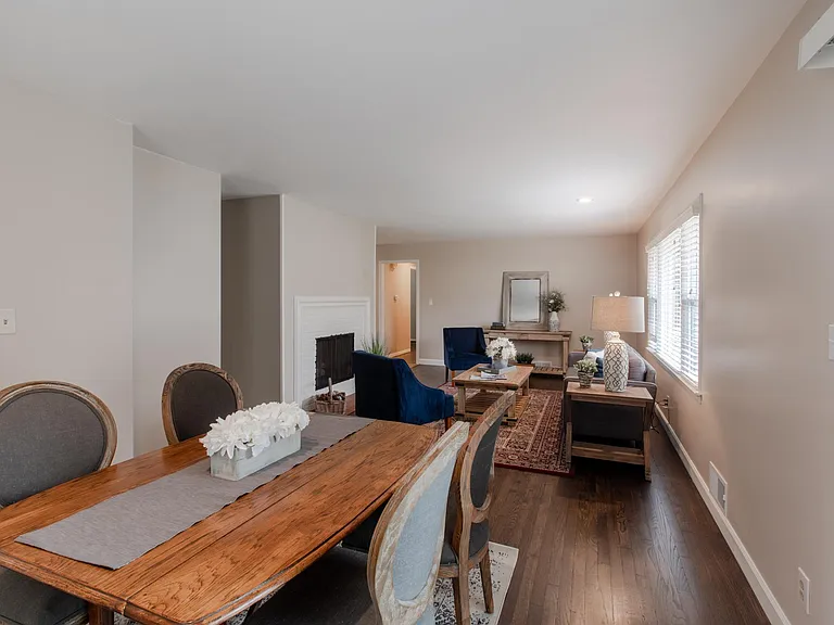 8614 Woodson Dr — Photo 13
