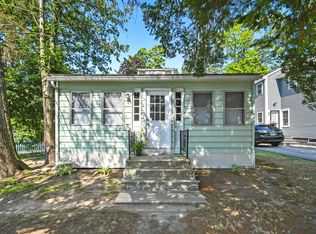 98 Derry St, Hudson, NH 03051