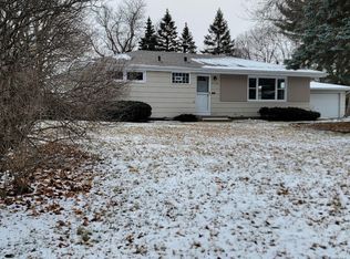 2326 Towerview Cir, Bloomington, MN 55431