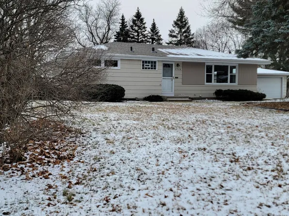 2326 Towerview Cir, Bloomington, MN 55431