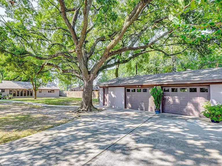 9218 Hammerly Blvd — Photo 38