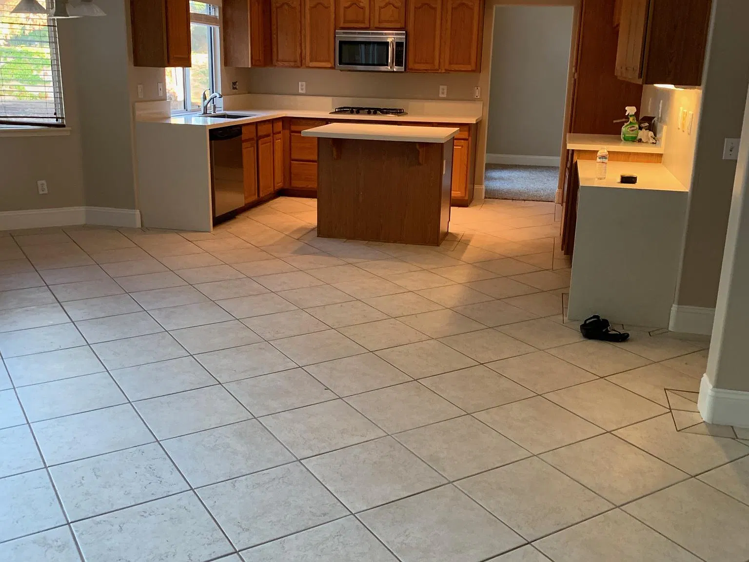 4 bed, 2358 sqft, $3,650 — Photo 3