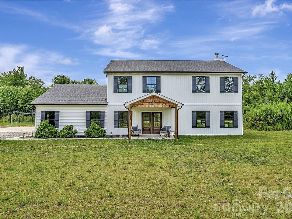1st image of 14871 Deer Hollow Dr