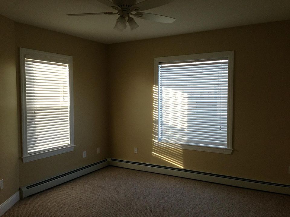 2nd image of 635 Broadway APT 5