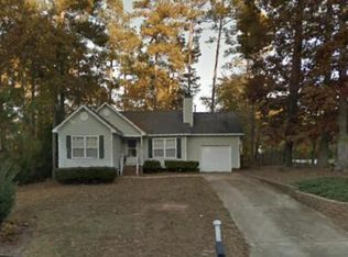 125 Harvester Dr, Holly Springs, NC 27540