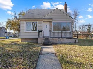 21507 Waltham Rd, Warren, MI 48089