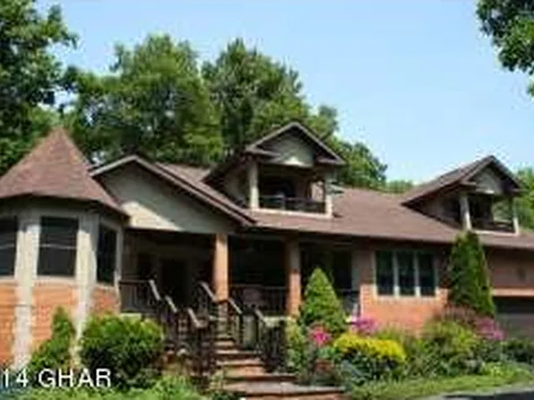 3rd, Mountain Top, PA 18707