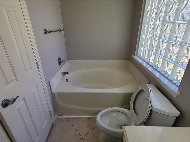 21114 Stoney Haven Dr — Photo 6