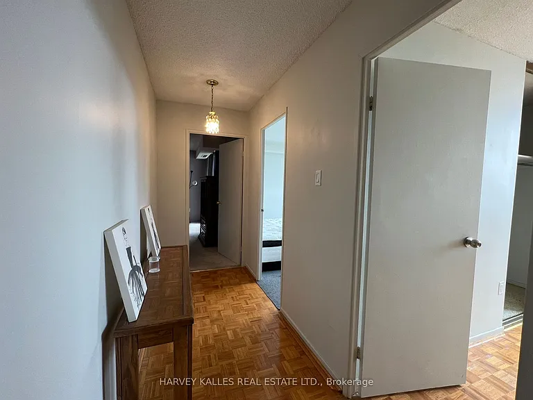 150 Neptune Dr #704 — Photo 16