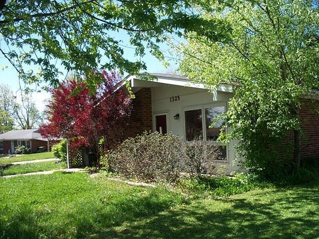 2nd image of 1325 Princeton Ct
