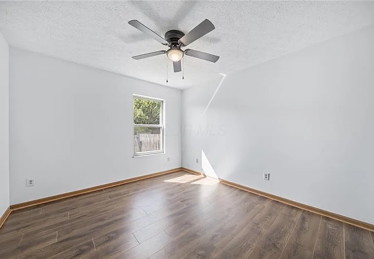1259 Caravel Dr — Photo 10
