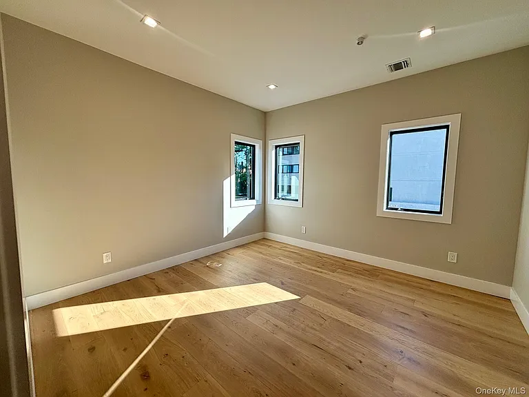 159 Harrison Ave #C — Photo 13