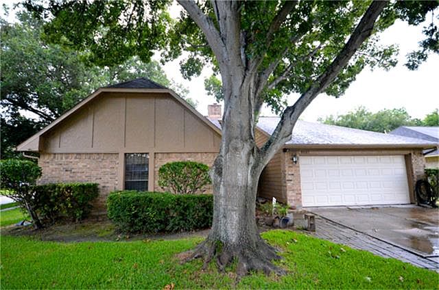 1st image of 9507 Chalford Dr