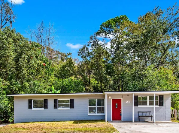 2875 BRACKRIDGE Boulevard E, Jacksonville, FL 32216