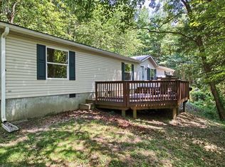 43 Charming Ln, Hendersonville, NC 28792