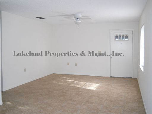 5th image of 4509 Highland Ln