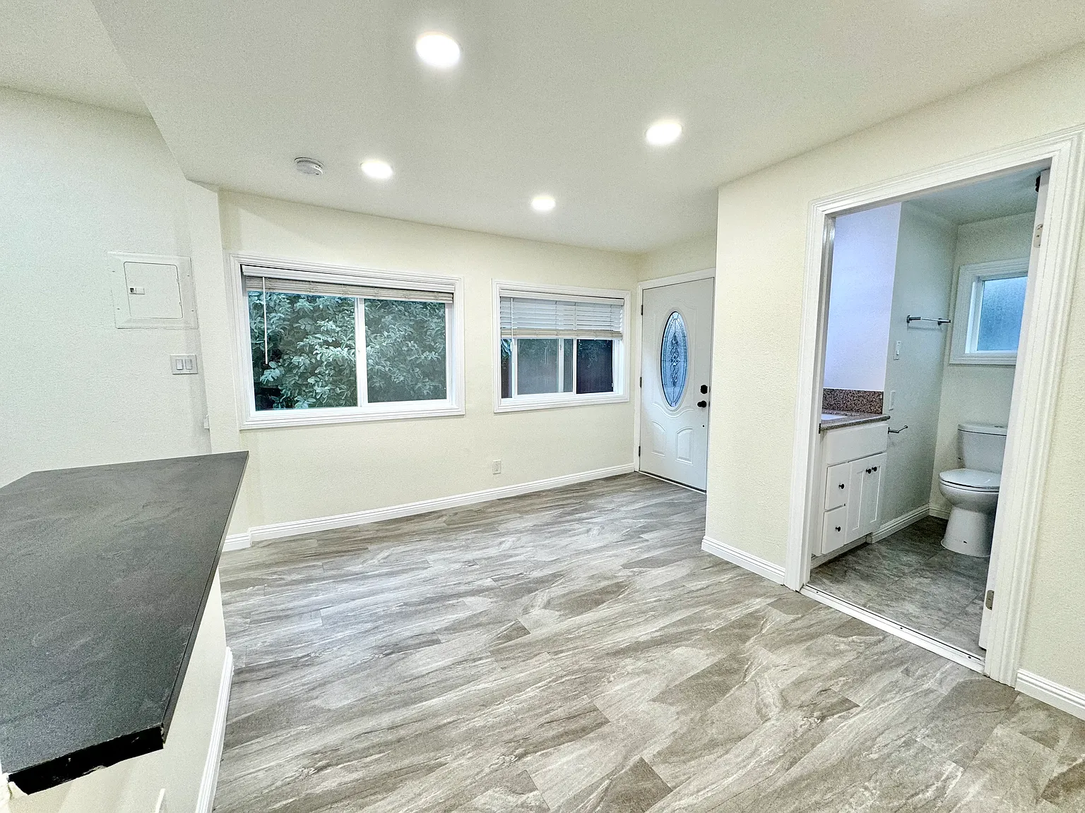 1149 Marietta St — Photo 3